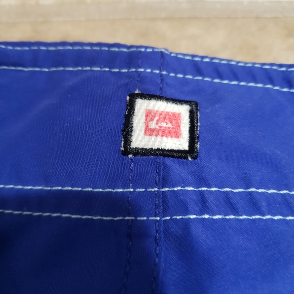 Quicksilver boardshorts in great used condition - Picture 5 of 7